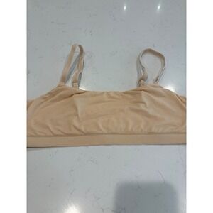 Quince Ultra-Soft Wireless Bralette Beige Nude Adjustable Straps Size Large